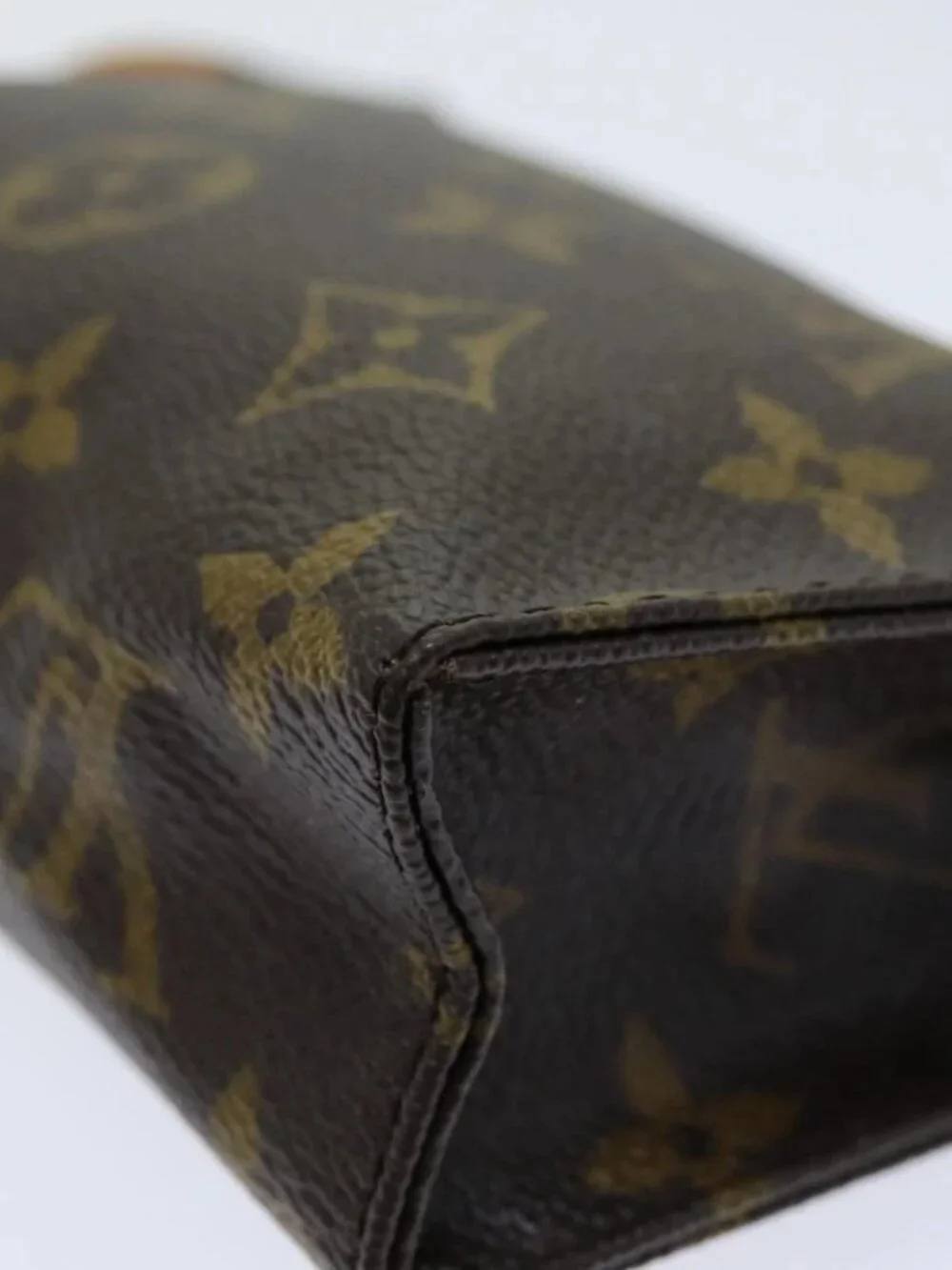 LOUIS VUITTON Monogram Poche Toilette 15 Pouch M47546 LV Auth 75701